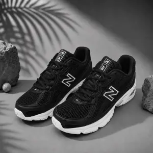 New Balance 740